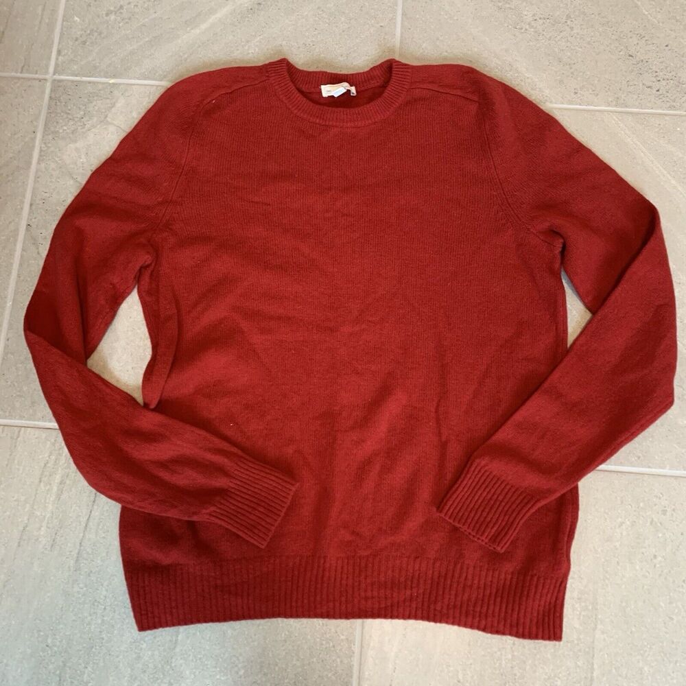 Vintage Gap Men’s Red Crew Neck Lambs wool Sweater Size M